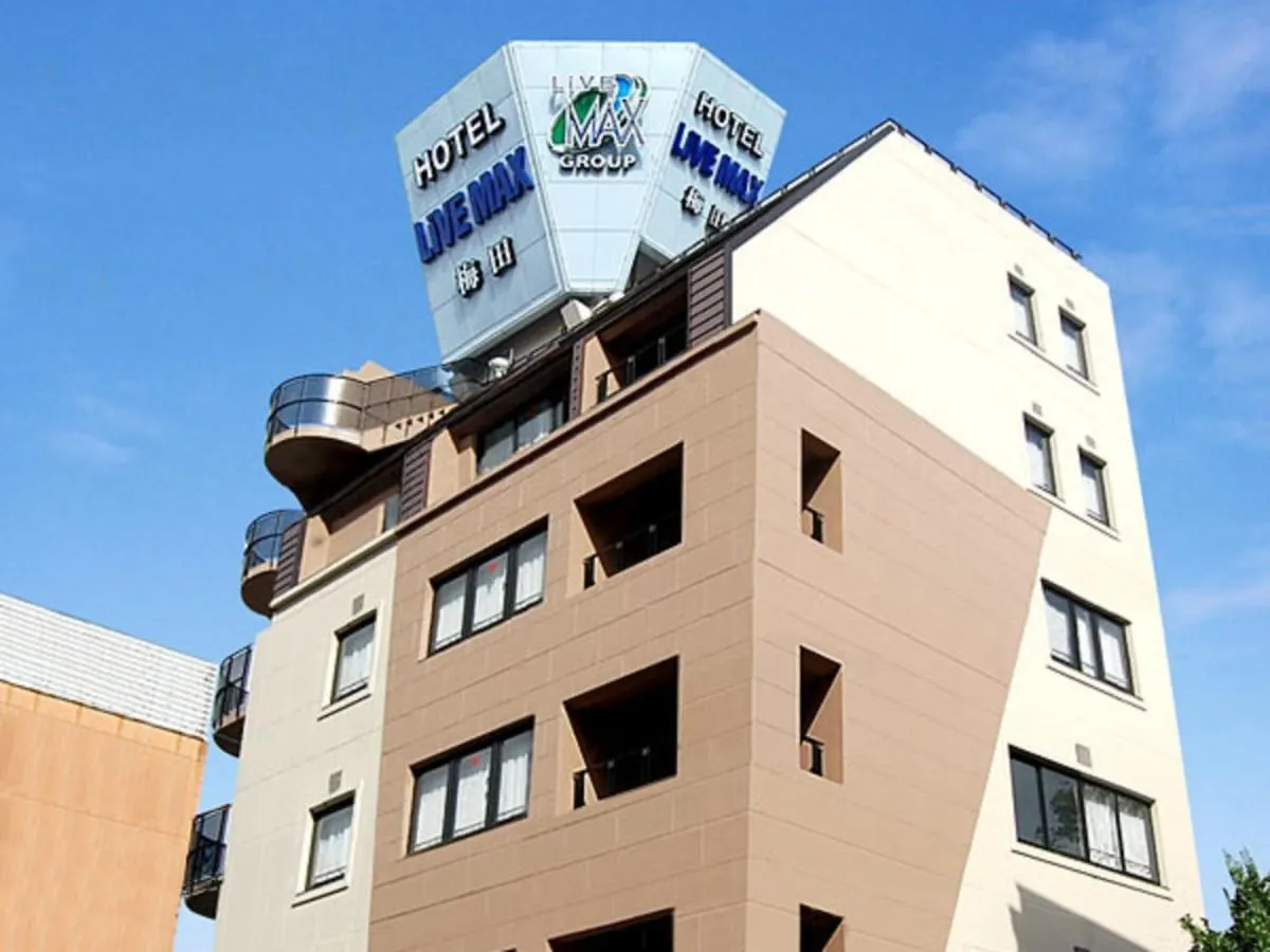 Hotel Livemax Budget Umeda Осака
